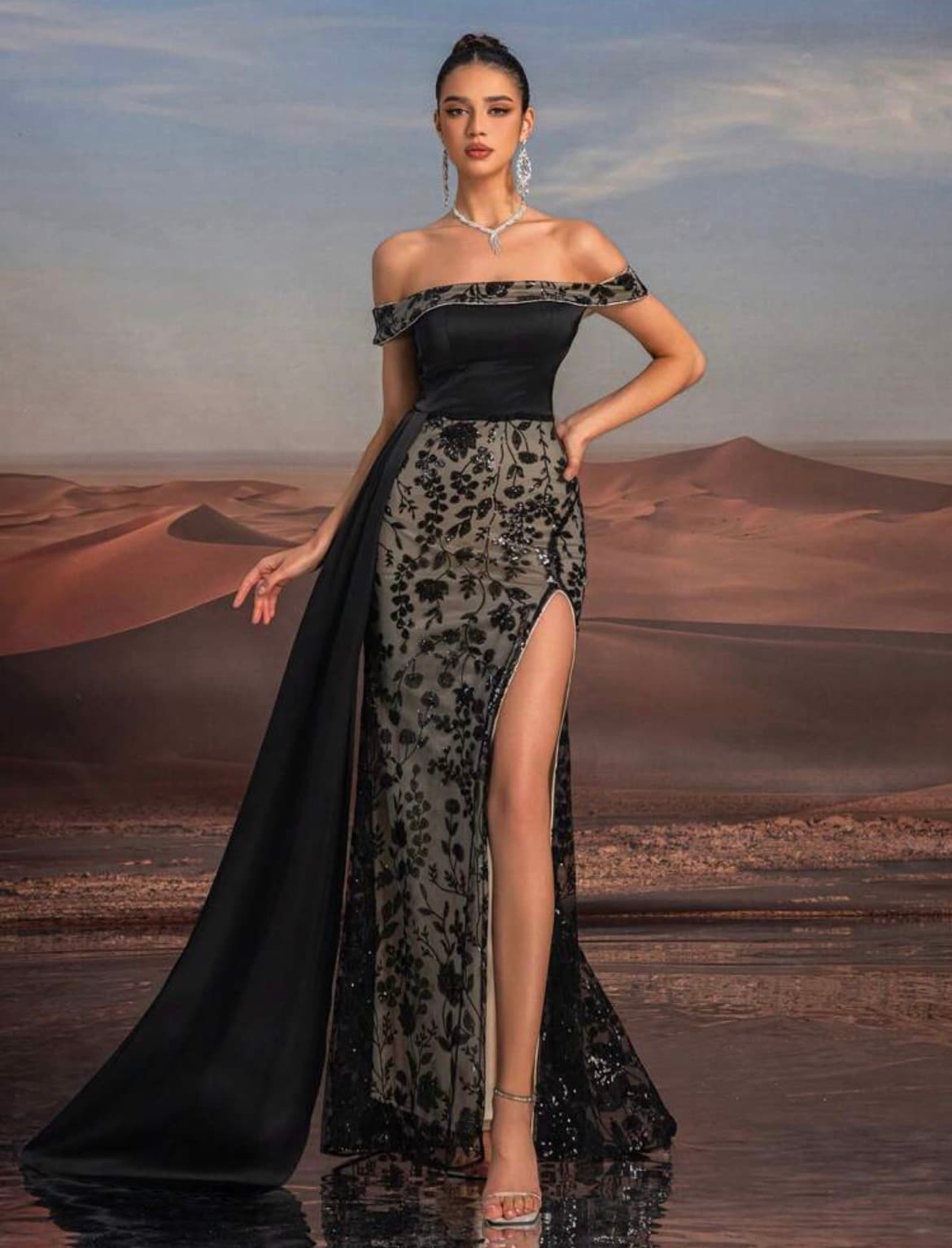 Vestido negro con encaje