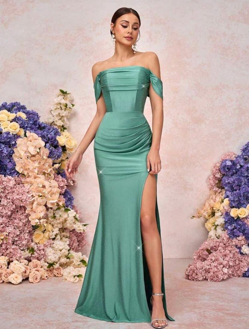 Vestido verde agua con piedras